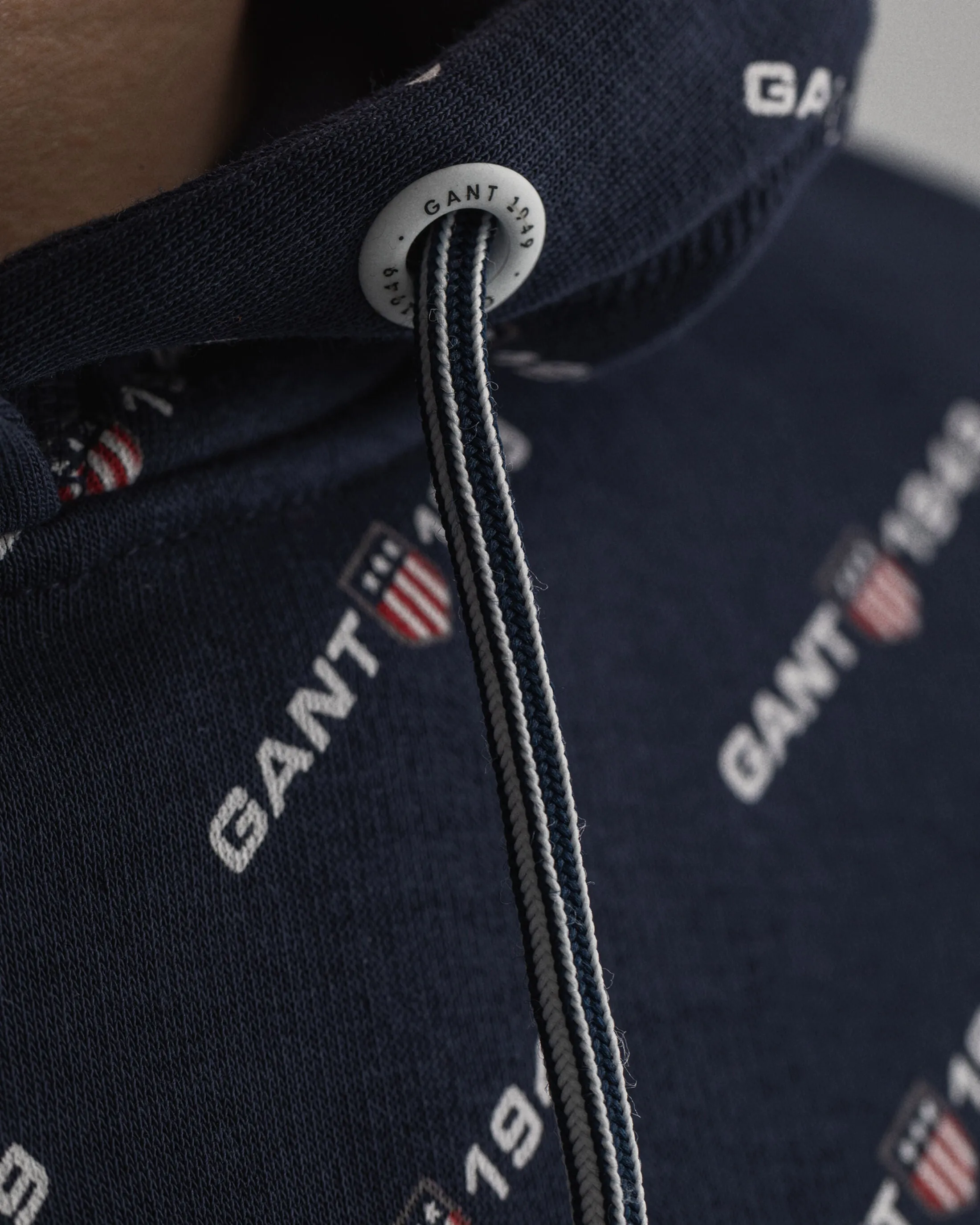 Gant Retro Shield Print Sweat Hoodie